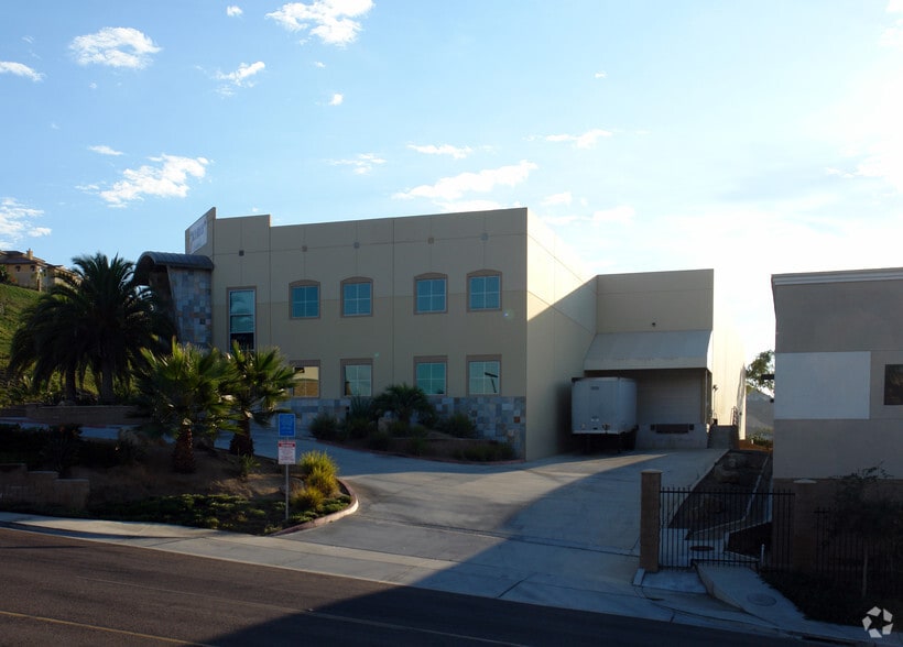 1739 Melrose Dr, San Marcos, CA for lease - Building Photo - Image 3 of 3