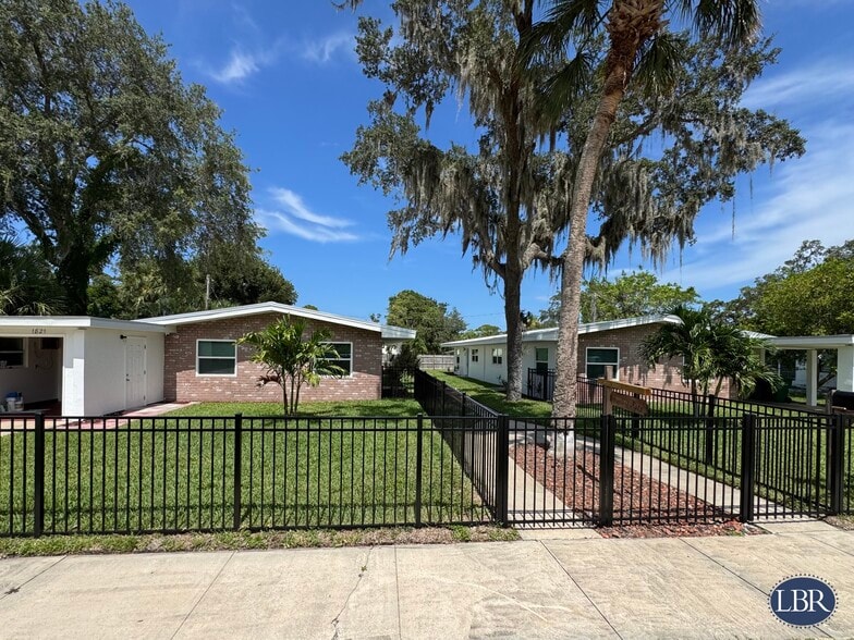 1809 Highland Ave, Melbourne, FL for sale - Primary Photo - Image 1 of 6