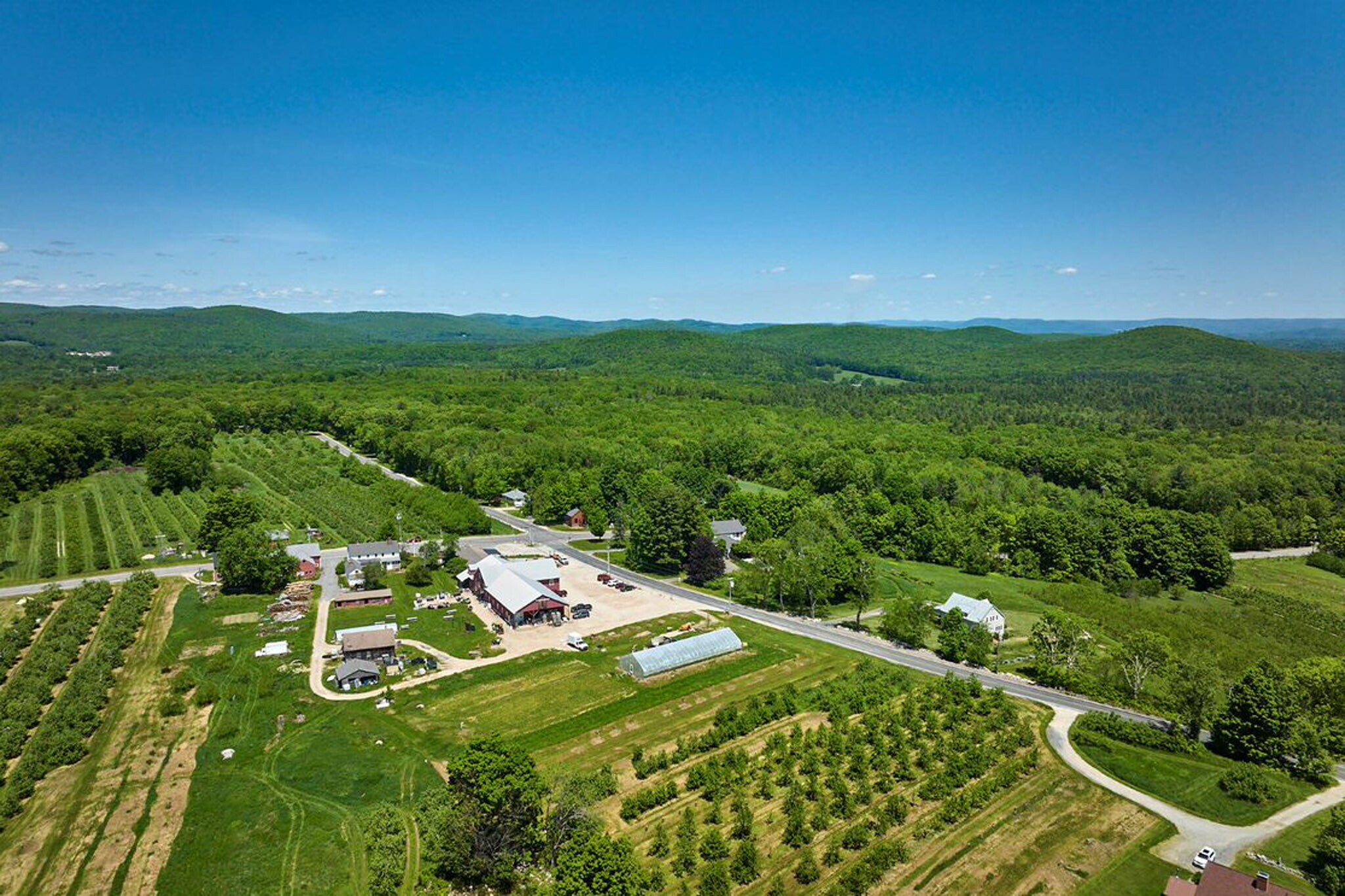 136 Main Rd, Westhampton, MA 01027 Outlook Farm Store & Eatery