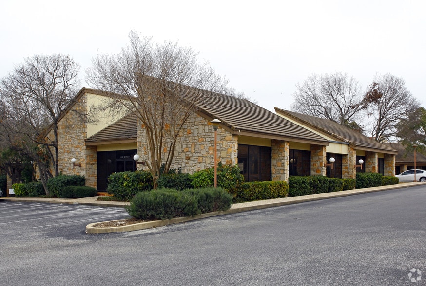 11322 Sir Winston St, San Antonio, TX for lease - Building Photo - Image 3 of 7