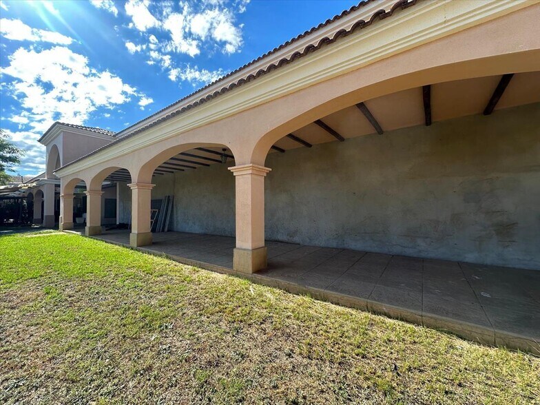 Retail in SANT JORDI for sale - Building Photo - Image 2 of 2