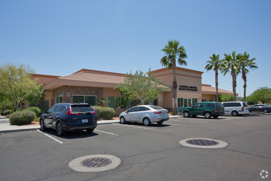 333 N Dobson Rd, Chandler, AZ for lease - Primary Photo - Image 1 of 19