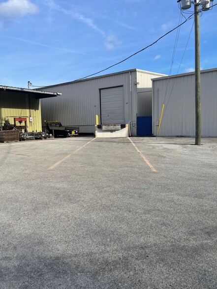 327 Old Ice House Rd, Lake Wales, FL for lease - Building Photo - Image 2 of 17