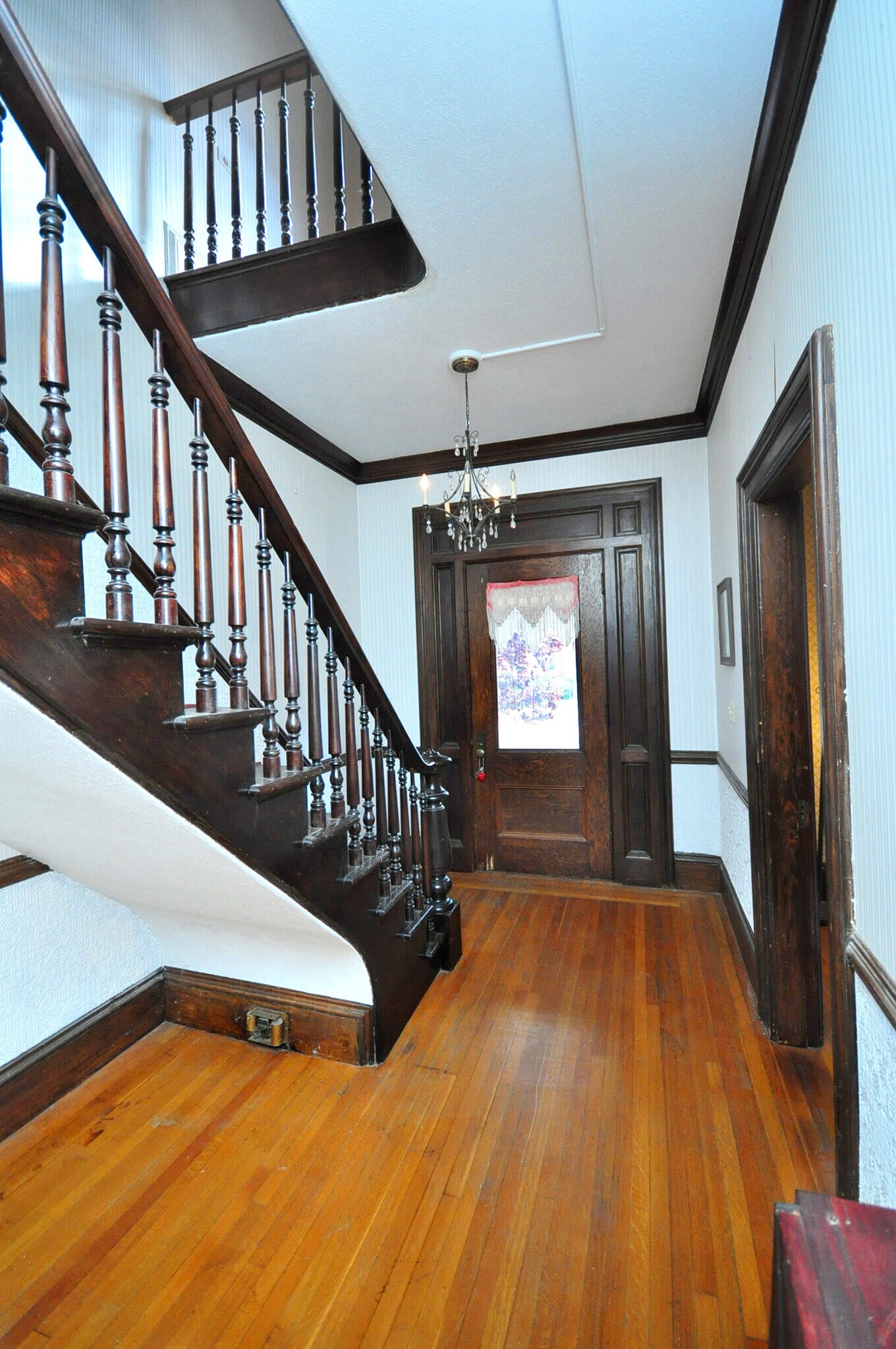 329 Hazard Ave, Enfield, CT for sale Primary Photo- Image 1 of 1