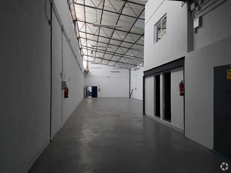 Industrial in Torrejón de Ardoz, Madrid for sale - Building Photo - Image 3 of 45