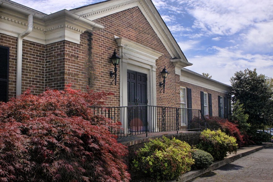 500 S McDuffie St, Anderson, SC for sale - Building Photo - Image 1 of 1