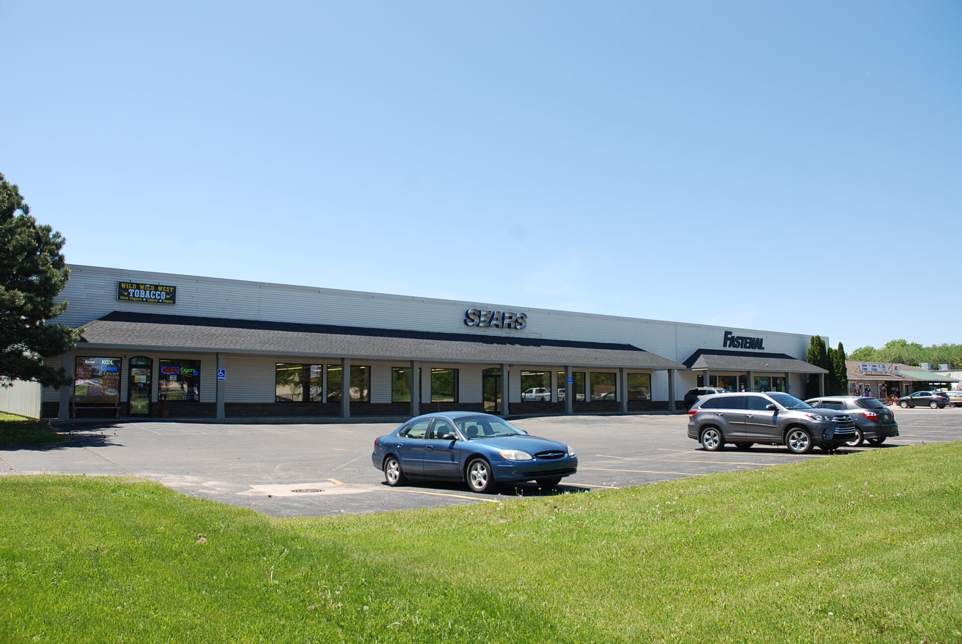 6535 M-66 N, Charlevoix, MI for sale Primary Photo- Image 1 of 1