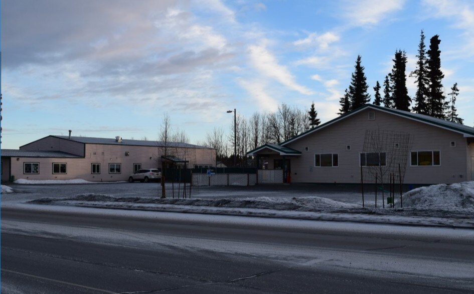 110 N Willow St, Kenai, AK for sale - Primary Photo - Image 1 of 1