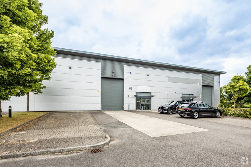 Unit 80, Venture Pont West, Liverpool for lease - Building Photo - Image 2 of 8
