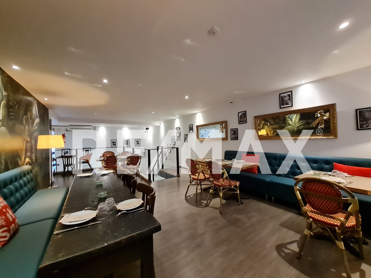 Retail in Santa Eulària des Riu, Islas Baleares for lease Building Photo- Image 1 of 28