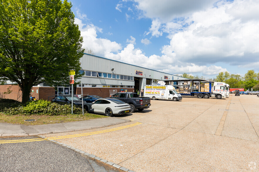 Brunel Rd, Totton for lease - Building Photo - Image 2 of 3