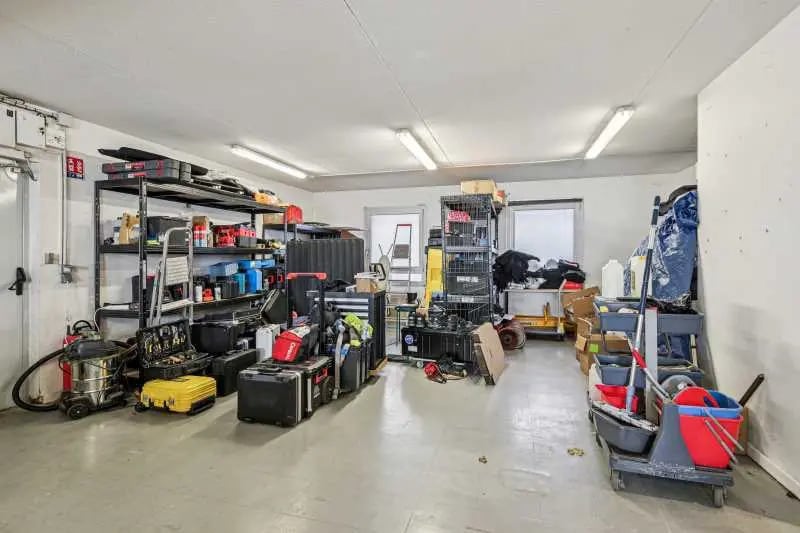 136 Chemin Du Moulin Carron, Écully for lease Interior Photo- Image 1 of 2