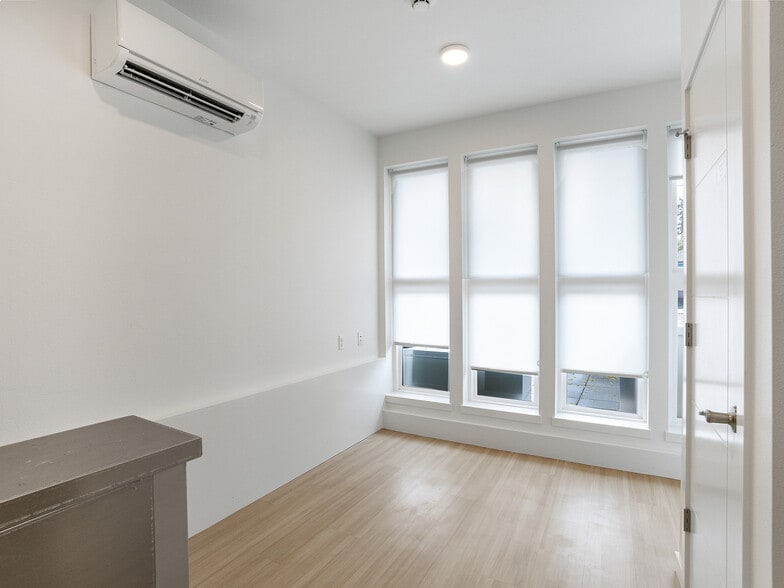 1535 N Alberta St, Portland, OR for sale - Interior Photo - Image 3 of 17