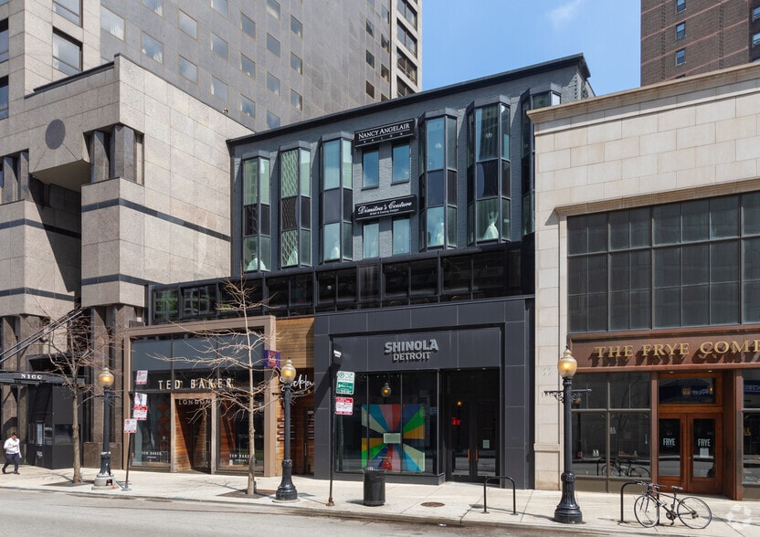 1009-1011 N Rush St, Chicago, IL for lease - Building Photo - Image 2 of 2