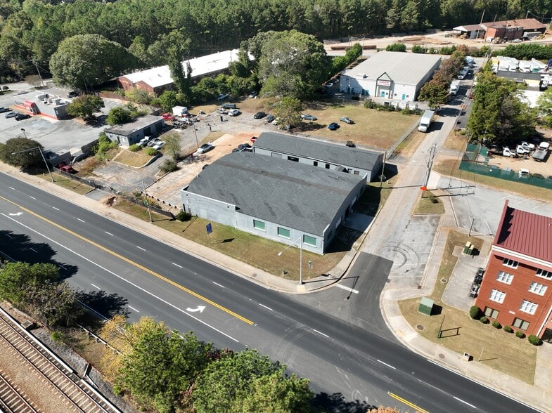 2485 Main St, East Point, GA for sale - Building Photo - Image 2 of 6