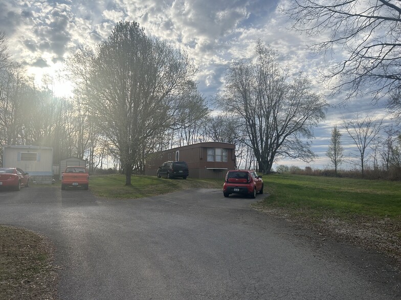 8948 New Bowling Green rd, Smiths Grove, KY for sale - Building Photo - Image 2 of 4