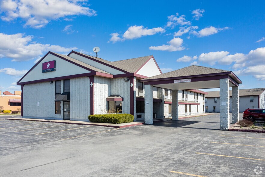 6590 Thompson Rd, Syracuse, NY for sale - Primary Photo - Image 1 of 1