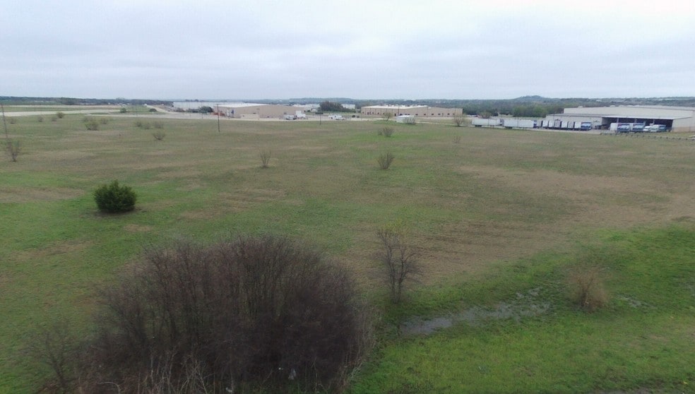 709 Swanner Loop, Killeen, TX for lease - Building Photo - Image 1 of 8