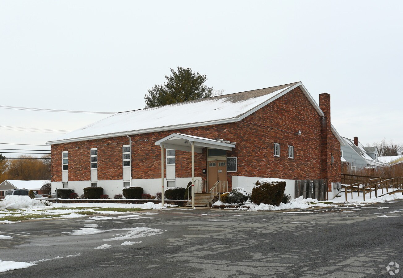 267 Market St, Amsterdam, NY 12010