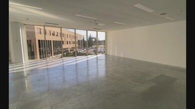 Calle Rozabella, 6, Las Rozas de Madrid, Madrid for lease - Commercial Listing Video 