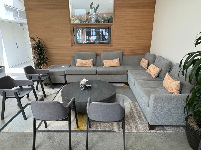 1516 Folsom St, San Francisco, CA for lease - Interior Photo - Image 3 of 16