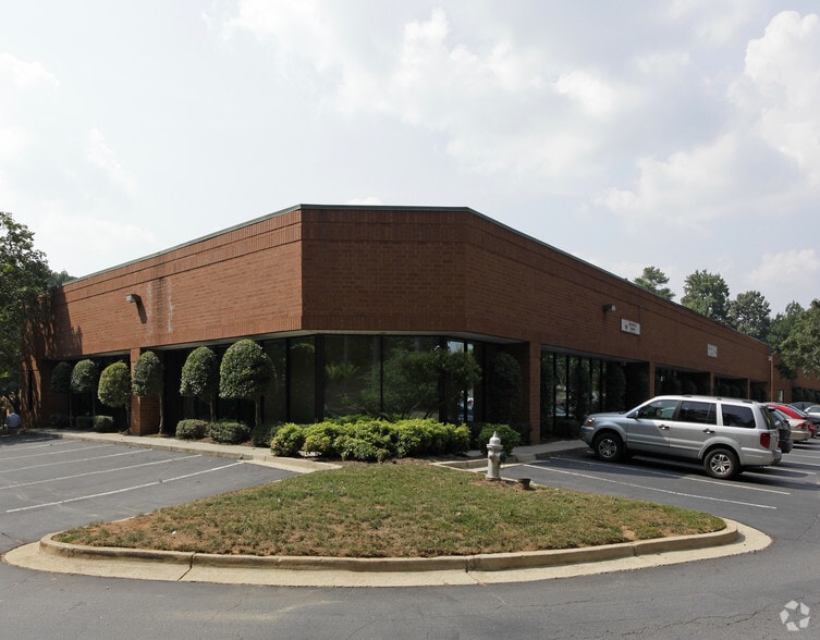 2660 Holcomb Bridge Rd, Roswell, GA for lease - Primary Photo - Image 1 of 11