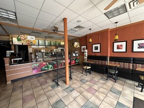 217 N Queen St, Lancaster, PA for lease Interior Photo- Image 2 of 5