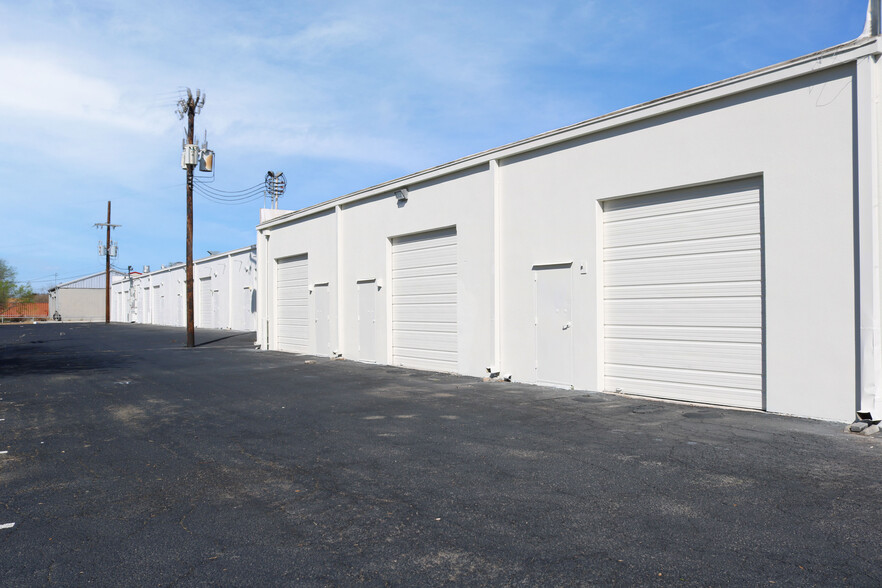 8001 Mainland Dr, San Antonio, TX for lease - Building Photo - Image 3 of 5