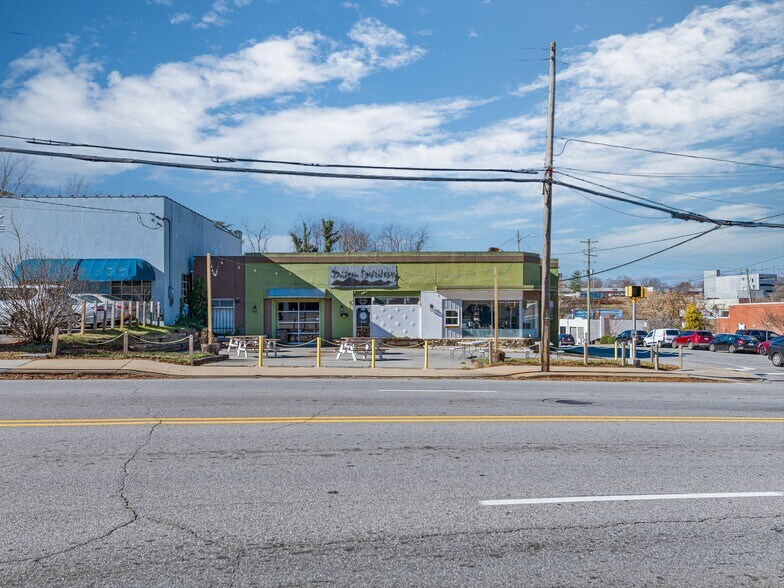 251 Biltmore Ave, Asheville, NC for sale - Building Photo - Image 2 of 58