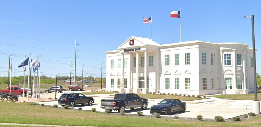 2051 Rodd Field Rd, Corpus Christi, TX for lease - Building Photo - Image 1 of 8