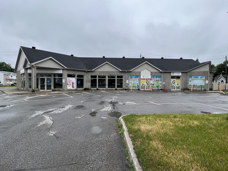 7400 Rue Rodrigue, Terrebonne, QC for lease - Building Photo - Image 3 of 11