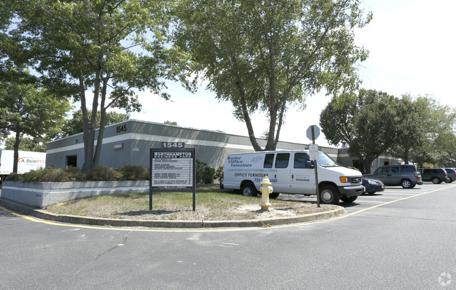 1545 Route 37 W, Toms River, NJ for lease - Primary Photo - Image 1 of 5