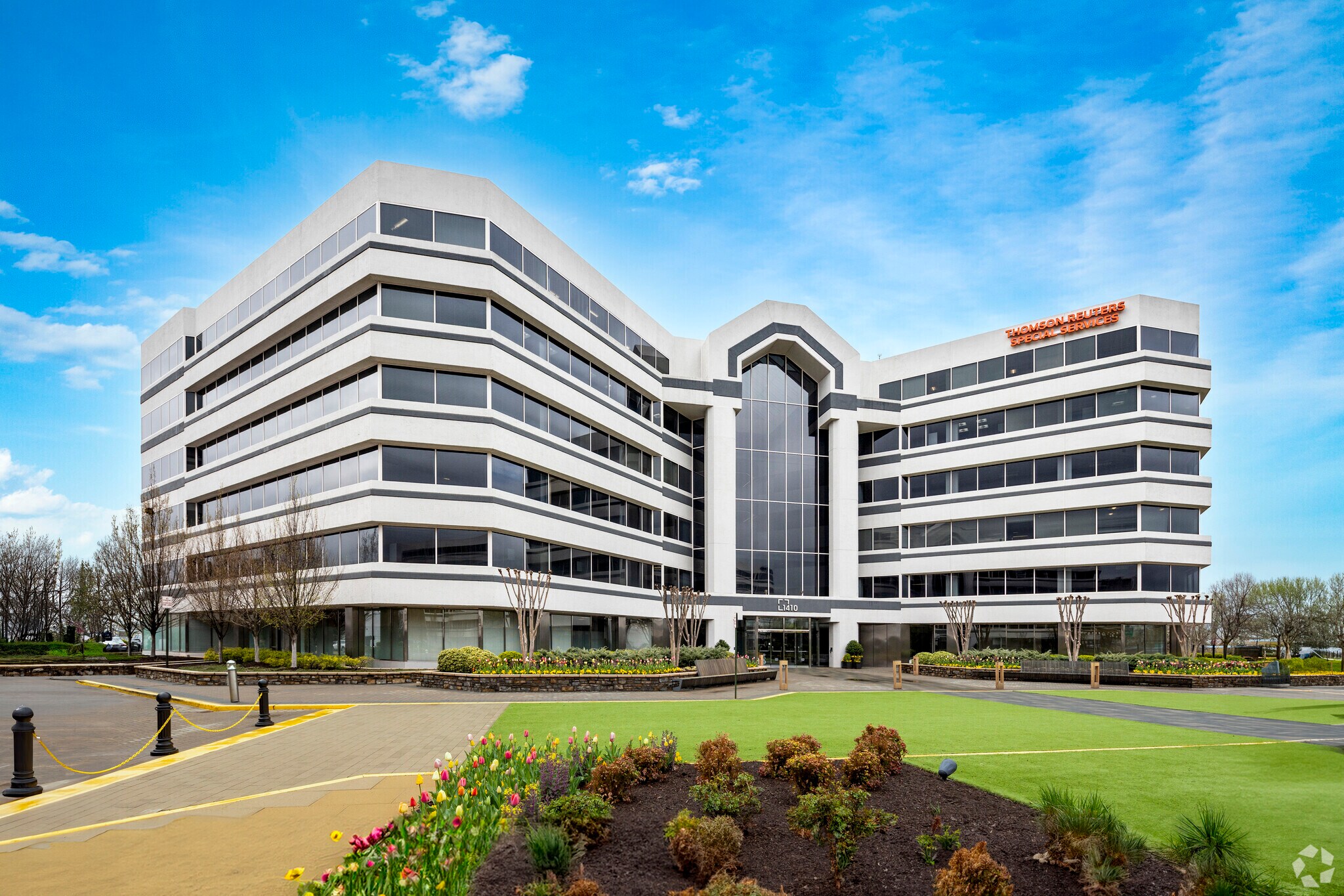 1410 Spring Hill Rd, McLean, VA for sale Primary Photo- Image 1 of 1