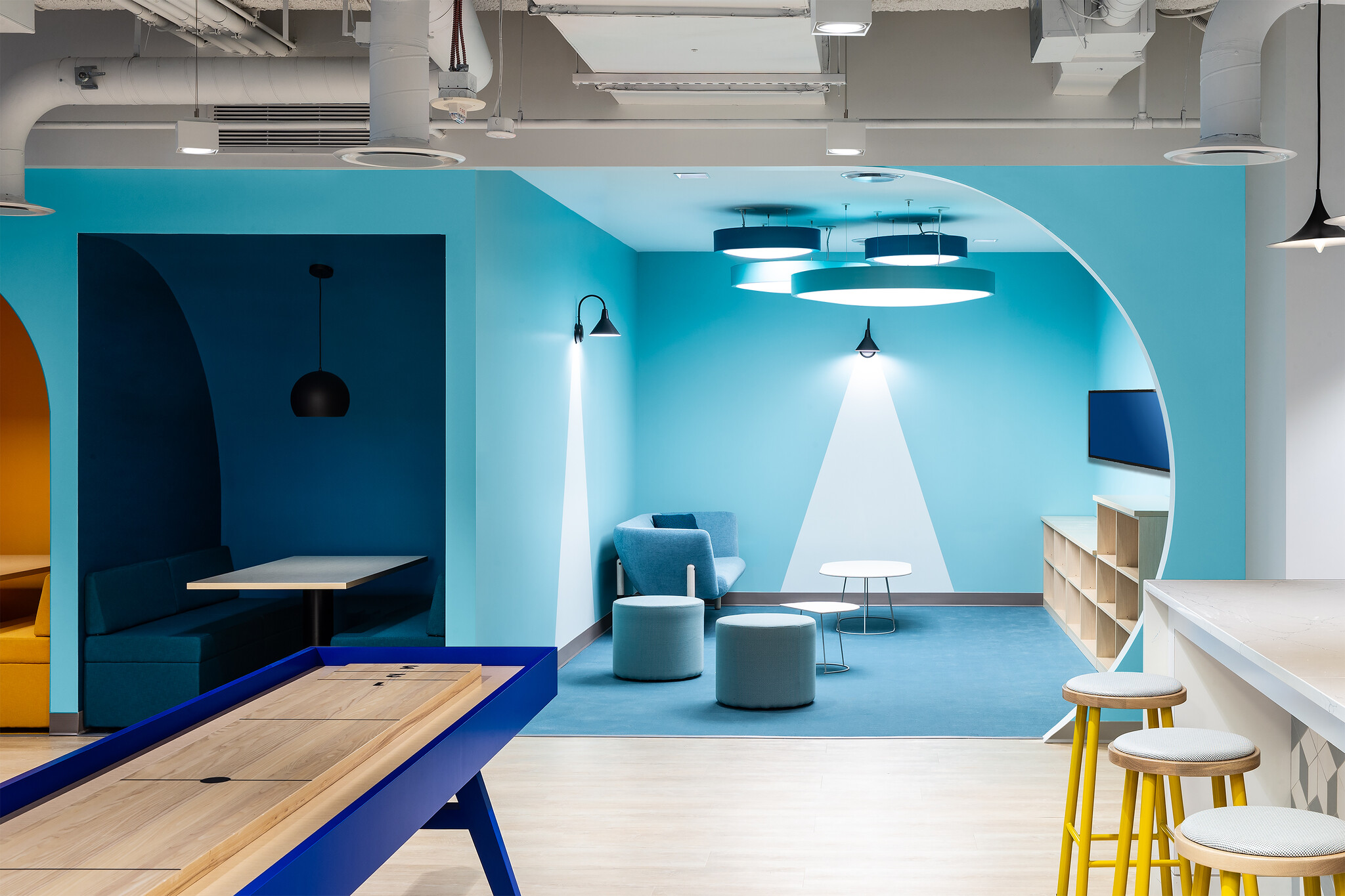 5635 Fishers Ln, Rockville, MD for lease Building Photo- Image 1 of 6