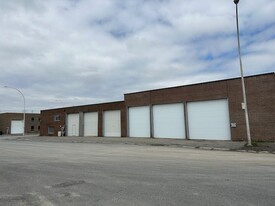 6794-6798 Pascal-Gagnon - Warehouse