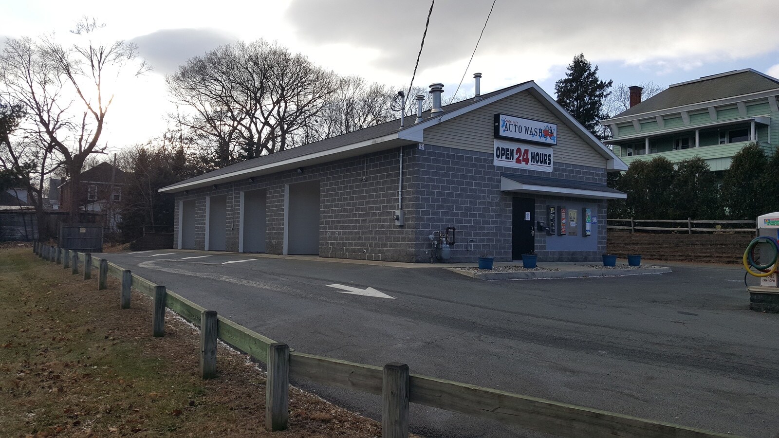 590 1st St, Watervliet, NY 12189