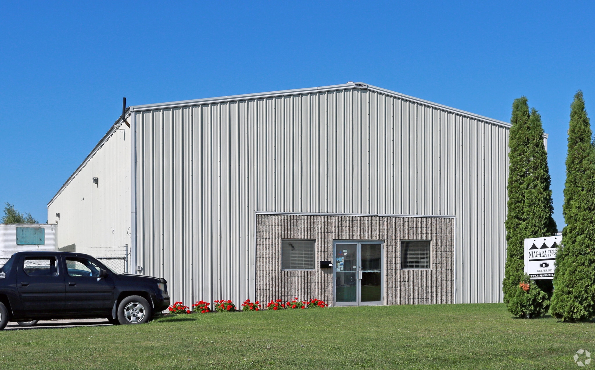 16 Keefer Rd, St Catharines, ON for sale Primary Photo- Image 1 of 1