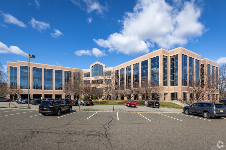 100 Campus Dr, Florham Park, NJ for sale - Primary Photo - Image 1 of 1