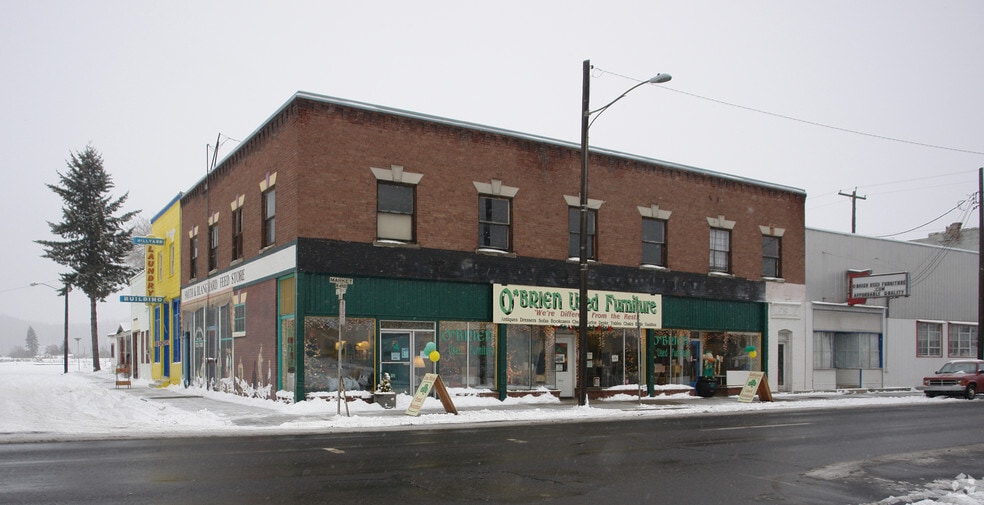 4916-4926 N Market St portfolio of 2 properties for sale on LoopNet.com - Building Photo - Image 2 of 3