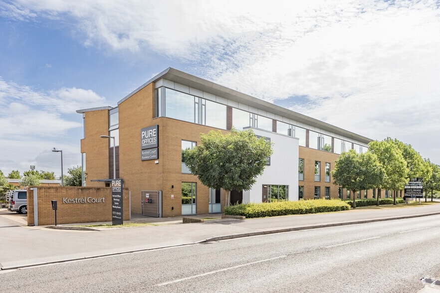 Harbour Rd, Portishead for lease - Primary Photo - Image 1 of 22