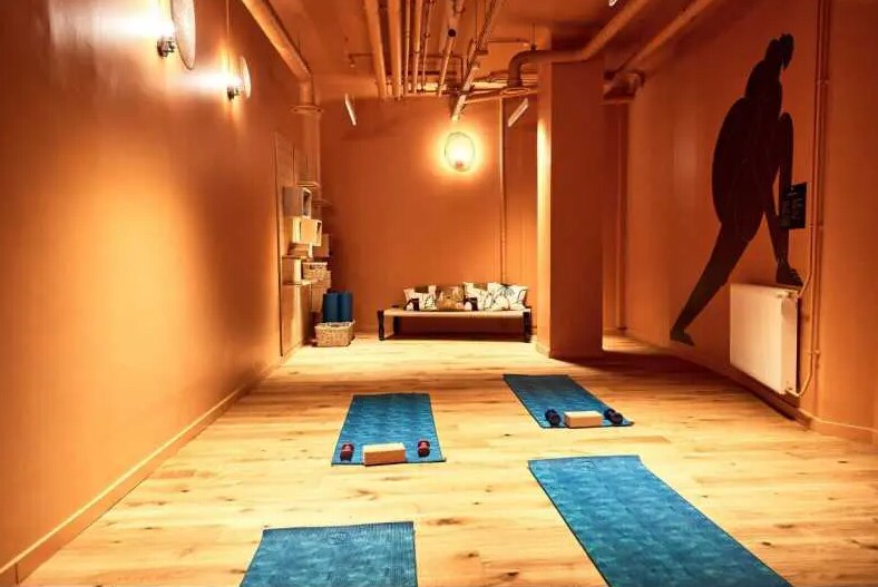 Coworking Space in Paris for lease - Interior Photo - Image 3 of 3