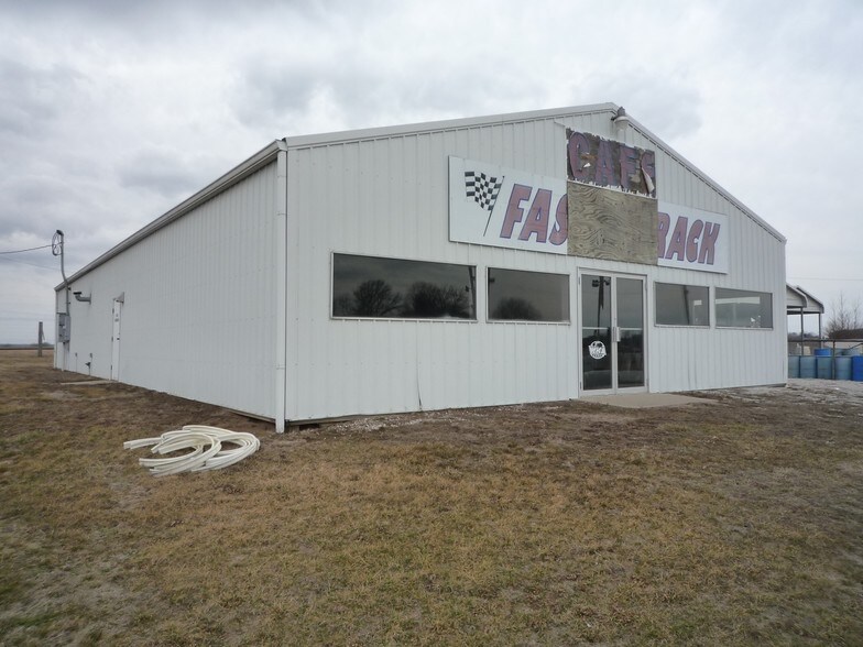 7840 N Old 41, Oaktown, IN for sale - Primary Photo - Image 1 of 1