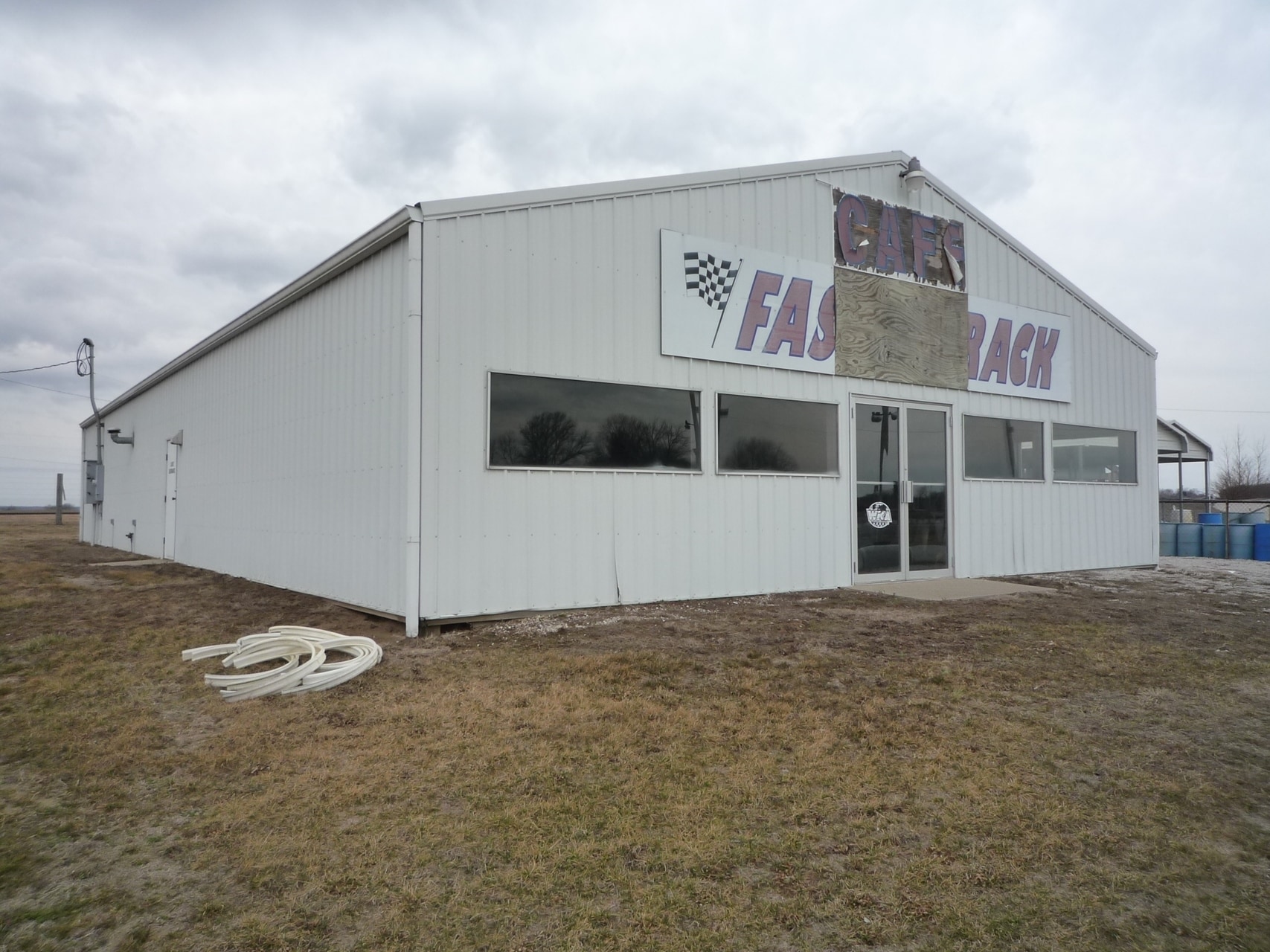7840 N Old 41, Oaktown, IN for sale Primary Photo- Image 1 of 1