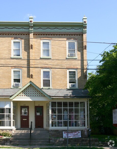 231 W State Rd, Doylestown, PA for sale - Primary Photo - Image 1 of 1