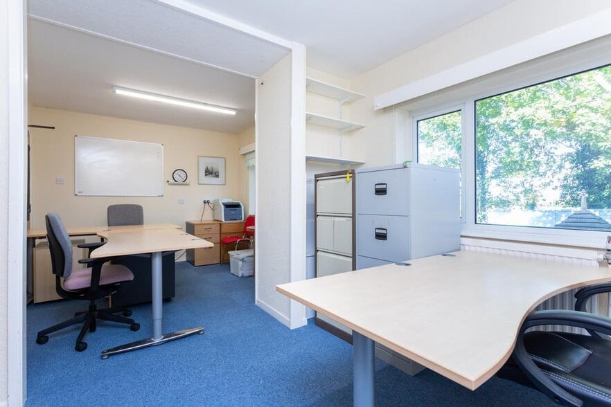 Howick Park Ave, Penwortham for lease - Building Photo - Image 3 of 19