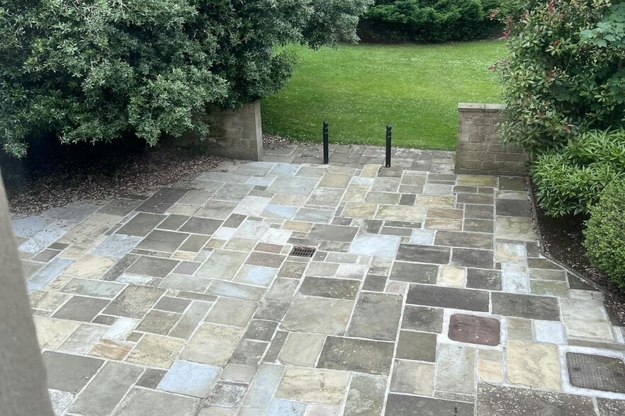 Elmete Ln, Leeds for lease - Building Photo - Image 1 of 3