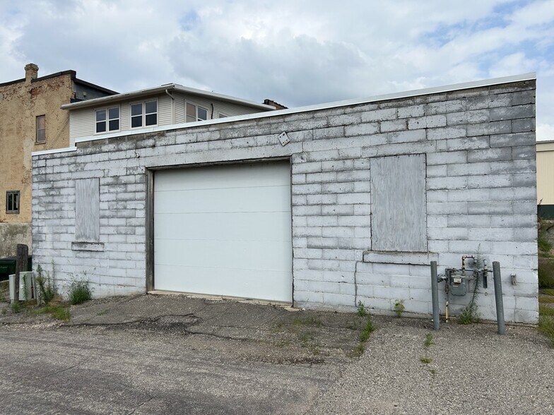 206 S Main St, Le Sueur, MN for lease - Building Photo - Image 3 of 6
