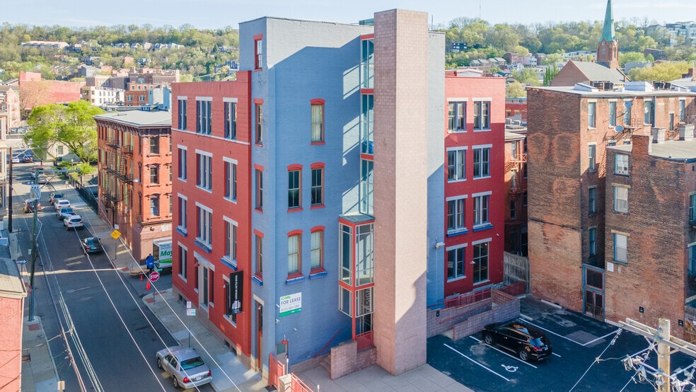 1340 Clay St, Cincinnati, OH for sale - Building Photo - Image 1 of 1