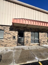 409-415 Stevens St, Geneva, IL for lease Building Photo- Image 1 of 13