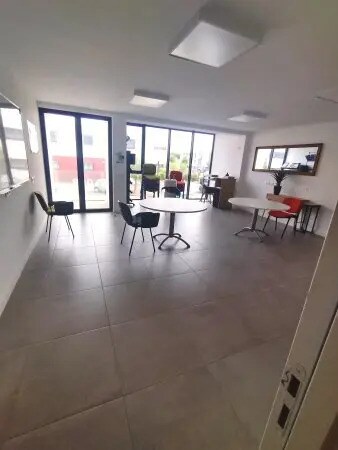 Office in Perpignan for sale Interior Photo- Image 1 of 5